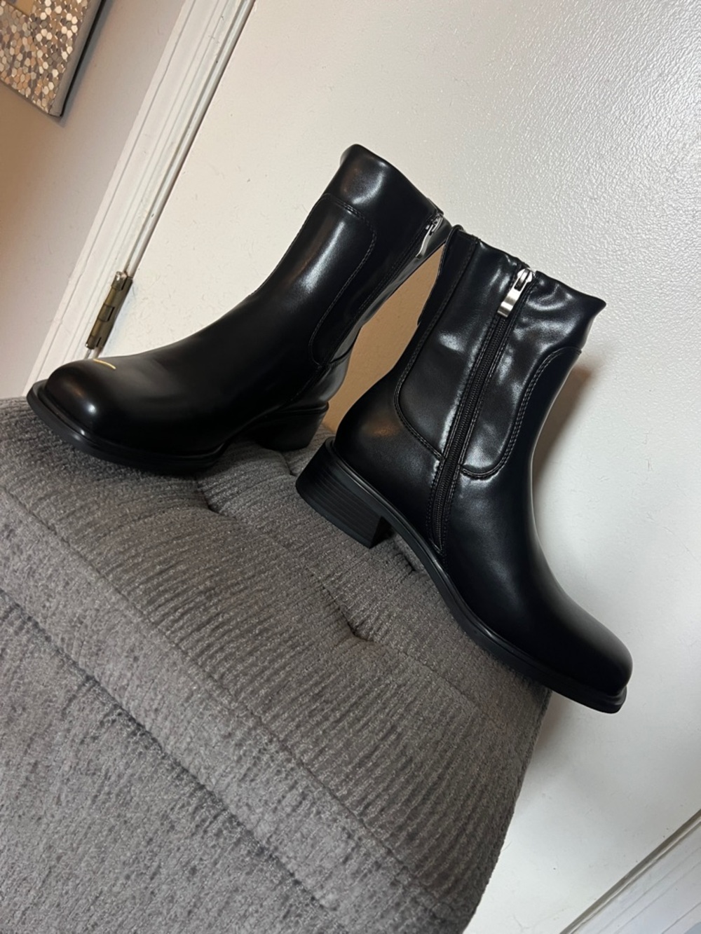 Black Women's Ankle Boots with Side Zip